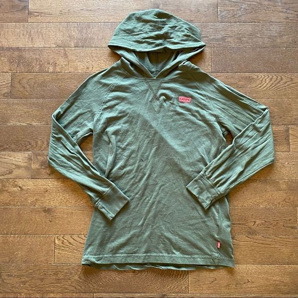 Levi’s Shirt - Picture 2 of 9